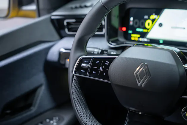 RENAULT R5 E-Tech Comfort Range techno / Rückfahrkamera / Tempomat / Lenkradheizung