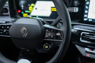 RENAULT R5 E-Tech Comfort Range techno / Rückfahrkamera / Tempomat / Lenkradheizung