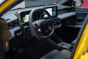 RENAULT R5 E-Tech Comfort Range techno / Rückfahrkamera / Tempomat / Lenkradheizung