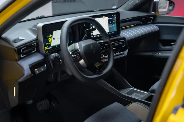 RENAULT R5 E-Tech Comfort Range techno / Rückfahrkamera / Tempomat / Lenkradheizung