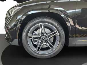 MERCEDES-BENZ GLA 250 4Matic 8G-DCT Swiss Star