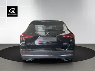 MERCEDES-BENZ GLA 250 4Matic 8G-DCT Swiss Star