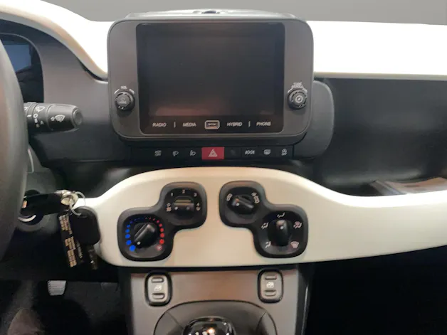 FIAT Pandina 1.0 Hybrid Cross