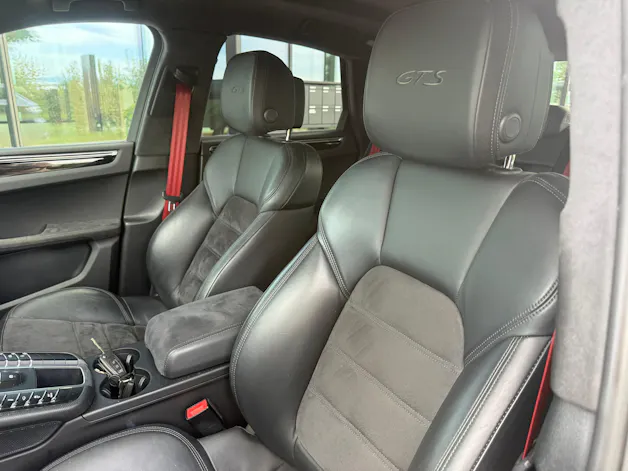 PORSCHE Macan GTS PDK