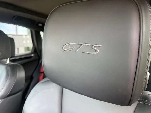 PORSCHE Macan GTS PDK