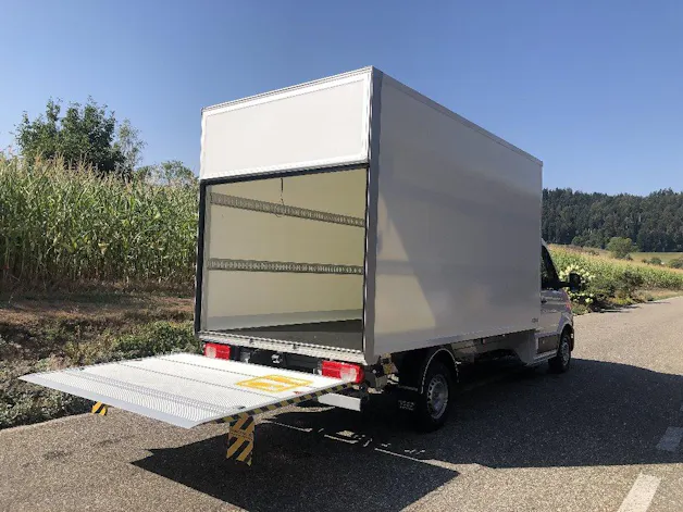 VW Crafter 35 2.0 BiTDI Champion HD L4 Koffer Hebebühne RWD Automat