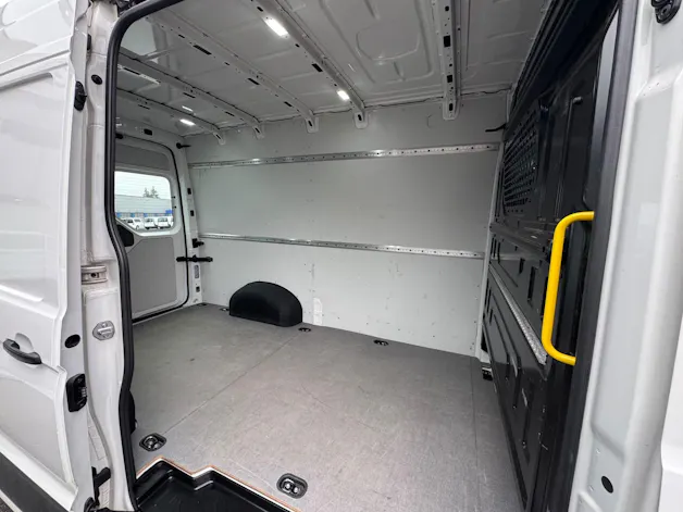 VW Crafter 35 2.0 TDI L3 Hochdach Automat mit Klima