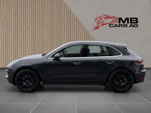 PORSCHE Macan Turbo PDK / 8 Fach!