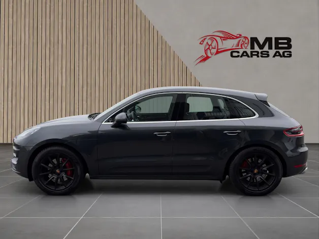 PORSCHE Macan Turbo PDK / 8 Fach!