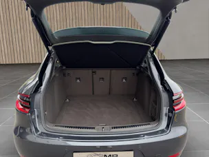 PORSCHE Macan Turbo PDK / 8 Fach!