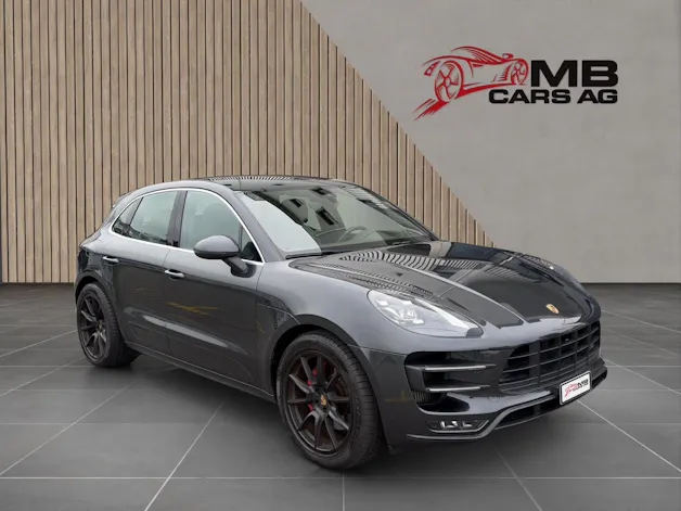 PORSCHE Macan Turbo PDK / 8 Fach!