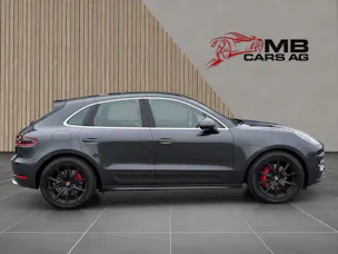PORSCHE Macan Turbo PDK / 8 Fach!
