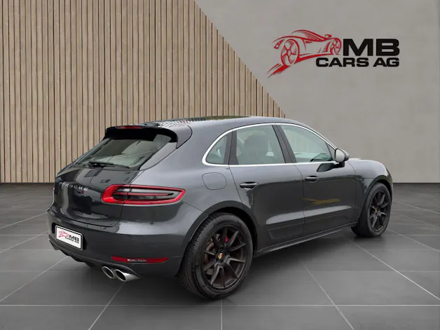 PORSCHE Macan Turbo PDK / 8 Fach!