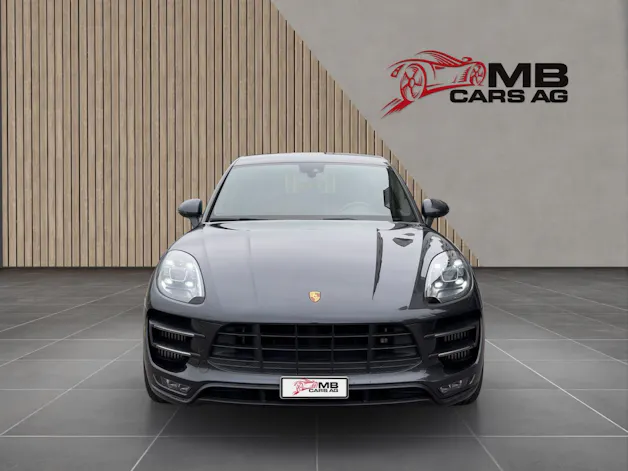 PORSCHE Macan Turbo PDK / 8 Fach!