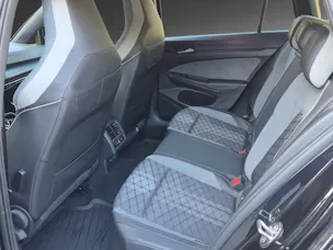 VW Golf Variant 1.5 eTSI mHEV R-Line