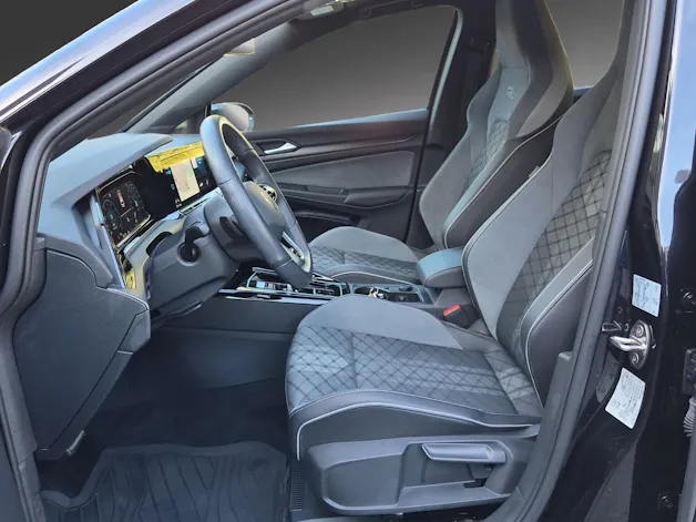 VW Golf Variant 1.5 eTSI mHEV R-Line