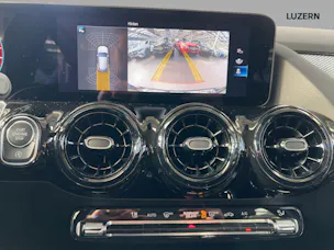 MERCEDES-BENZ GLA 180 7G-DCT