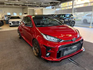 Toyota Yaris 1.6 GR Sport | CH Fahrzeug | Circuit Paket | 10 Jahre Garantie | H&R | Milltek | Giacuzzo | Maxton | Japan Racing |