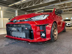 Toyota Yaris 1.6 GR Sport | CH Fahrzeug | Circuit Paket | 10 Jahre Garantie | H&R | Milltek | Giacuzzo | Maxton | Japan Racing |