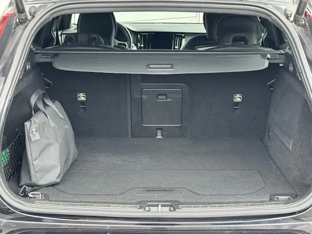 VOLVO V60 T8 eAWD Twin Engine R-Design Geartronic