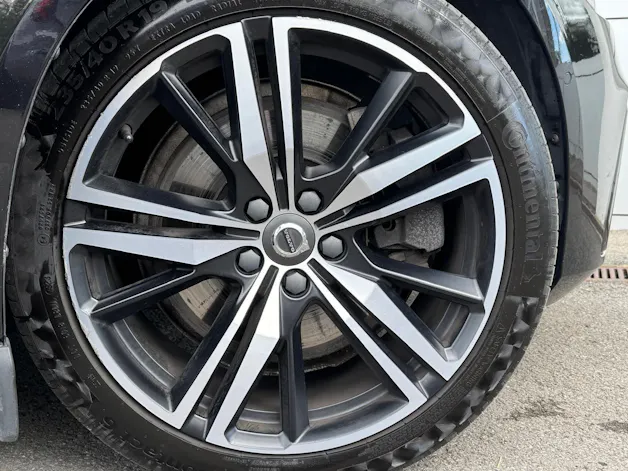 VOLVO V60 T8 eAWD Twin Engine R-Design Geartronic