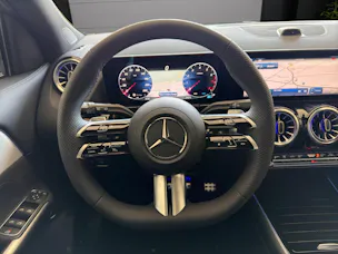 MERCEDES-BENZ GLA 250 4Matic 8G-DCT Swiss Star