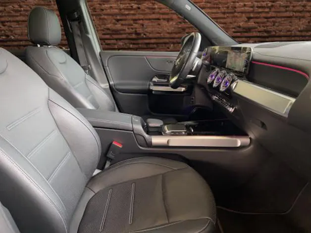 MERCEDES-BENZ EQB 350 AMG Line 4Matic