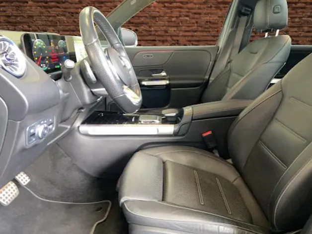MERCEDES-BENZ EQB 350 AMG Line 4Matic