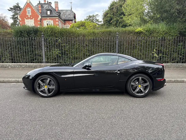 FERRARI California 3.9 V8 T