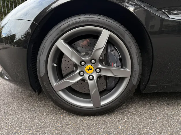 FERRARI California 3.9 V8 T