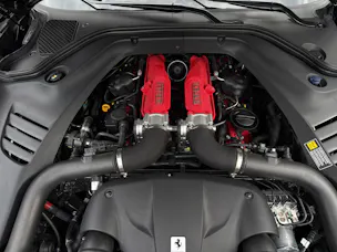 FERRARI California 3.9 V8 T
