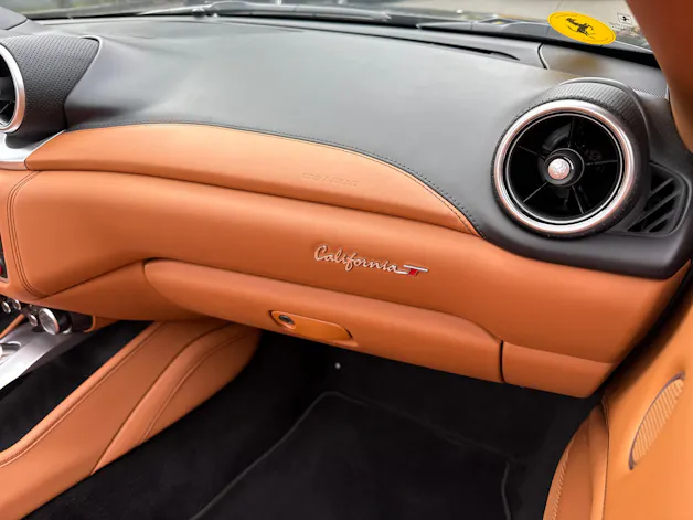 FERRARI California 3.9 V8 T