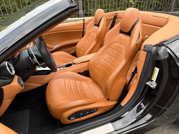FERRARI California 3.9 V8 T