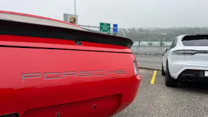 PORSCHE 928