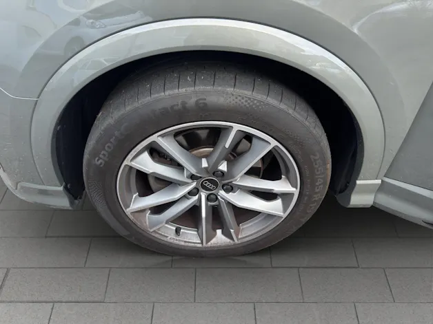 AUDI Q3 40 TFSI S line quattro S-tronic