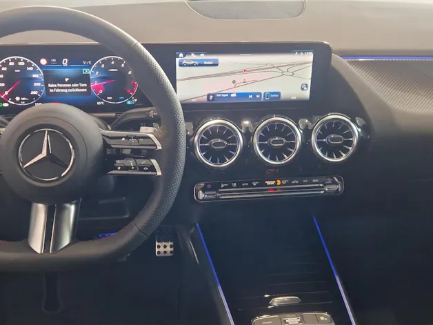MERCEDES-BENZ GLA 220 4Matic 8G-DCT