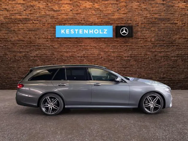 MERCEDES-BENZ E 220 d Swiss Star AMG 4M