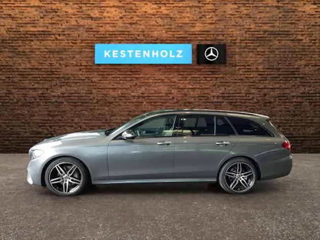 MERCEDES-BENZ E 220 d Swiss Star AMG 4M