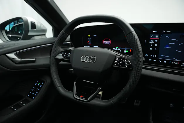 AUDI S5 Limousine TFSI quattro S tronic *Werksgarantie* *Panorama*