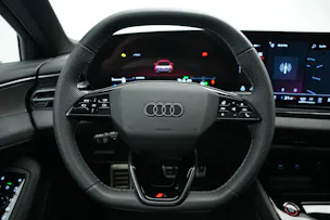 AUDI S5 Limousine TFSI quattro S tronic *Werksgarantie* *Panorama*