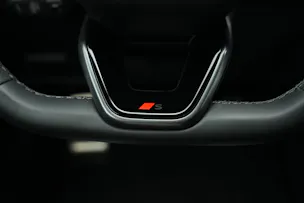 AUDI S5 Limousine TFSI quattro S tronic *Werksgarantie* *Panorama*