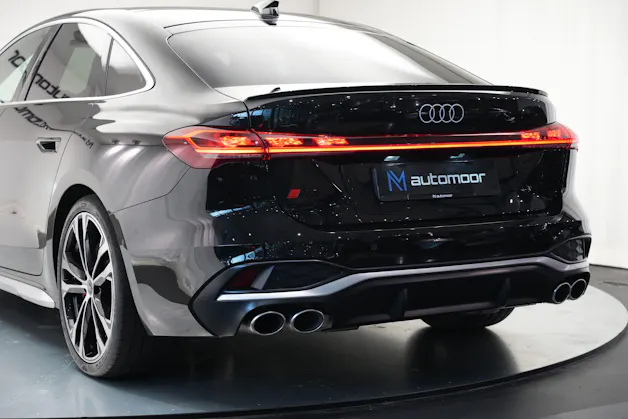 AUDI S5 Limousine TFSI quattro S tronic *Werksgarantie* *Panorama*
