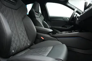 AUDI S5 Limousine TFSI quattro S tronic *Werksgarantie* *Panorama*