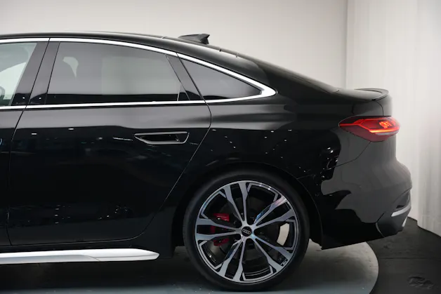AUDI S5 Limousine TFSI quattro S tronic *Werksgarantie* *Panorama*
