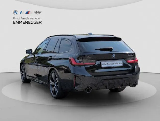 BMW 330e xDrive SAG Touring