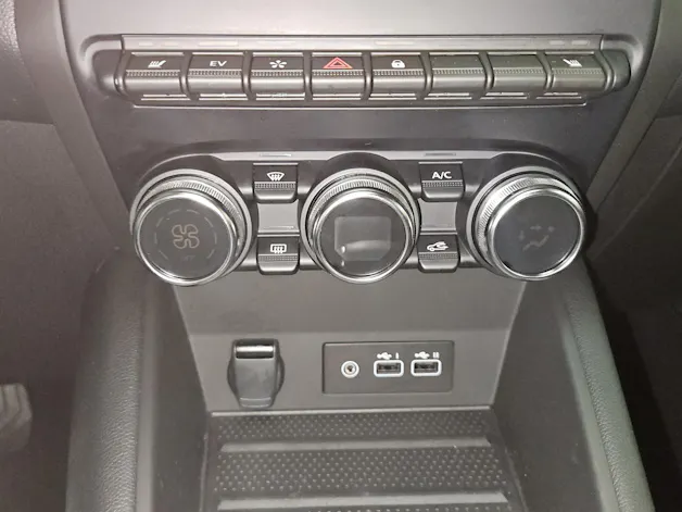 RENAULT Captur 1.6 E-Tech 145 Techno DHT