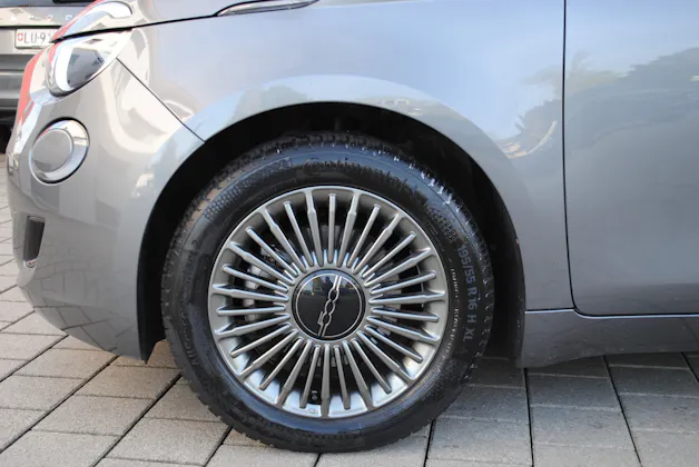 FIAT 500 electric 87 kW Icon