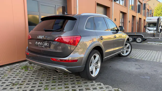 AUDI Q5 3.2 FSI quattro "* CH Auto * Toit Ouvrant * Camera recul * Son Bang&Olufsen * Sièges Electriques/Chauffants *"