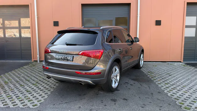 AUDI Q5 3.2 FSI quattro "* CH Auto * Toit Ouvrant * Camera recul * Son Bang&Olufsen * Sièges Electriques/Chauffants *"
