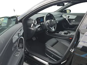 MERCEDES-BENZ CLA 250 4Matic Progressive 7G-DCT